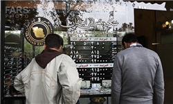 خبرگزاری فارس: رشد ۵۵ تومانی دلار/ سیف آب پاکی را روی انتظار کاهش قیمت ریخت