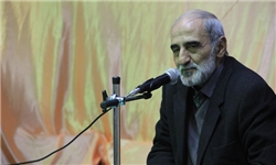 خبرگزاری فارس: رهبر انقلاب انشای آمریکا را پاره کرد و برای حریف دیکته نوشت