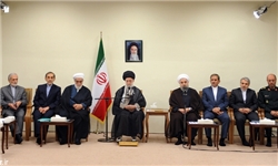 رهبر انقلاب اسلامی به موضوع اخیر حقوق های کلان اشاره و تأکید کردند: موضوع حقوق های نجومی، در واقع هجوم به ارزش ها است اما همه بدانند که این موضوع از استثناءها است و اکثر مدیران دستگاهها، انسانهای پاک‌دست هستند، اما همین تعداد کم نیز خیلی بد است و باید حتماً با آن برخورد شود.