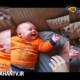 واکنش خنده دار کودک به حرکت پدر